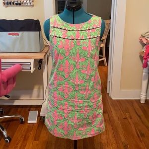 Lilly Pulitzer giraffe dress and Has pockets